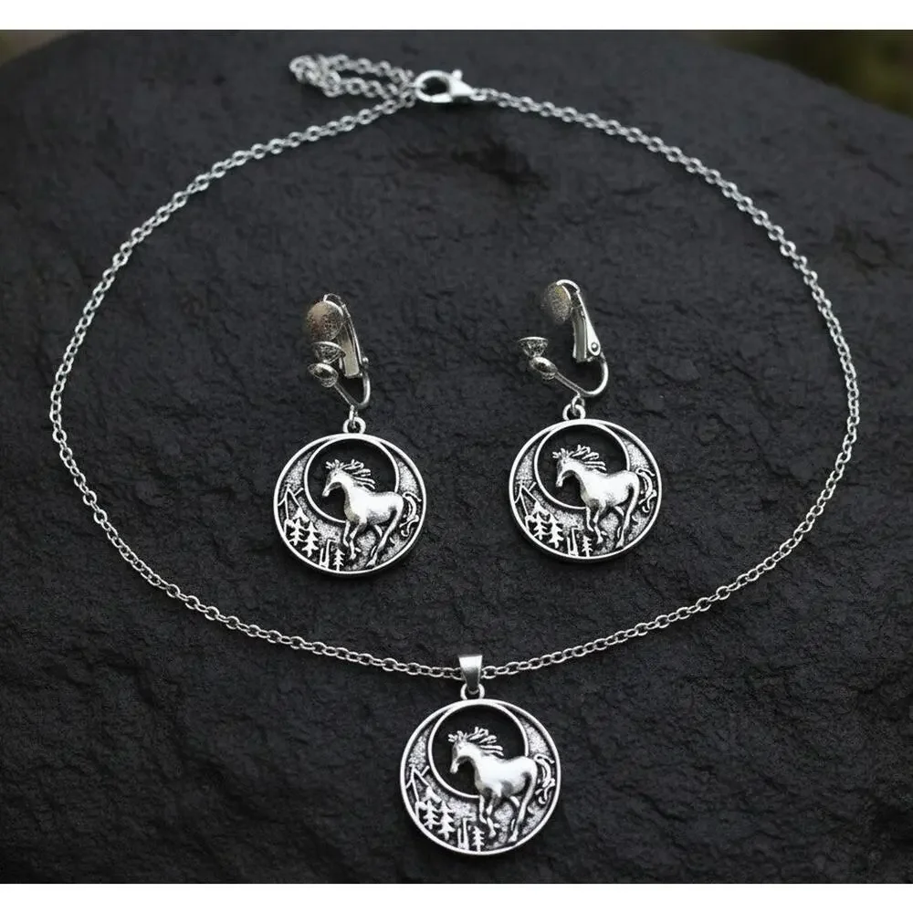 Clip on silver chain round horse pendant necklace and earring set